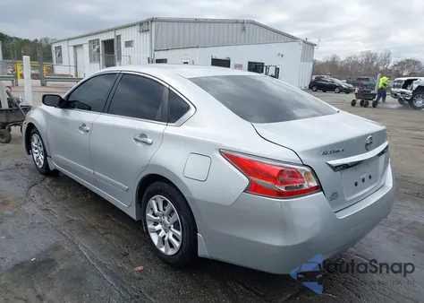 2015 Nissan Altima 2.5 S z USA, uszkodzony, nr VIN 1N4AL3APXFN400156